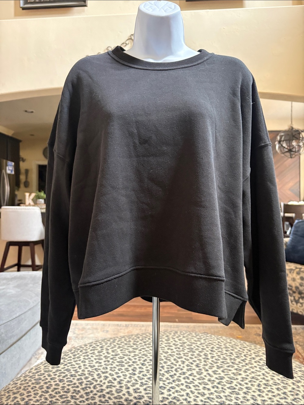Zenana Outfitters Oversized Crewneck Sweatshirt - Black